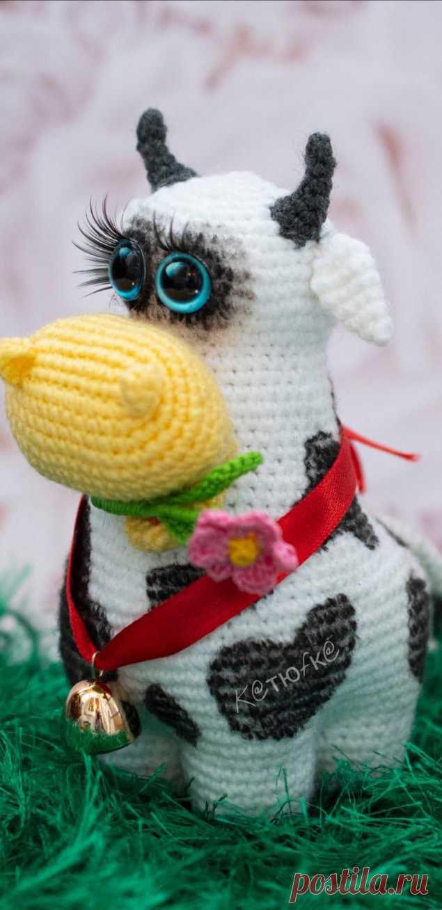 PDF Бурёнка Зорька и Бычок Борька крючком. FREE crochet pattern; Аmigurumi animal patterns. Амигуруми схемы и описания на русском. Вязаные игрушки и поделки своими руками #amimore - корова, коровка, телёнок, бык, маленький бычок.