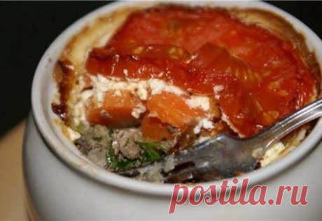 Куриная печень с овощами в горшочках | Банк кулинарных рецептов