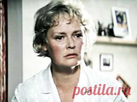 Жена гения комедии «Самогонщики», «Пес Барбос и необычный кросс», «Бриллиантовая рука», «Операция „Ы“ и другие приключения Шурика», «Кавказская пленница, или Новые приключения Шурика», «Иван Васильевич меняет профессию», «12 стульев», «Спортлото-82» - гениальные картины Леонида Гайдая пересматривает не одно...