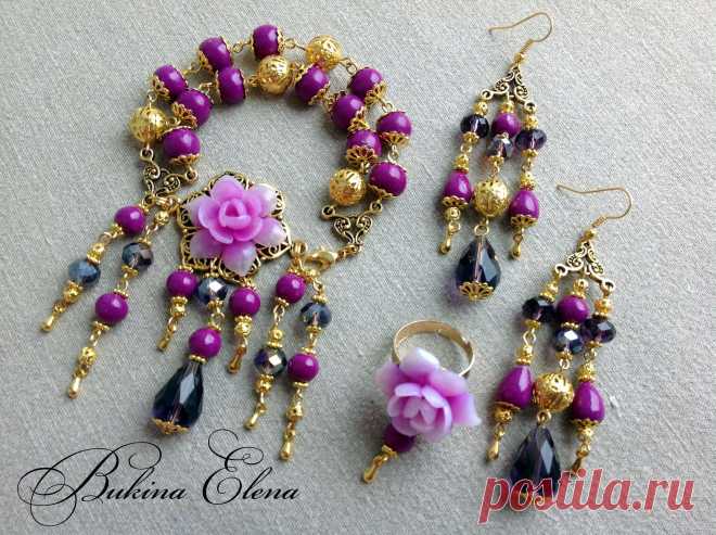 Комплект из полимерной глины, длина сережек 9 см.