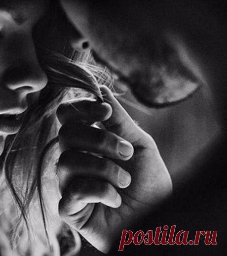 Он ее удалил из друзей...