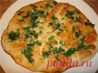 Готовим вкусно: Лепешки с зеленью и чесноком
