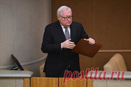 В МИД заявили о росте эскалации из-за возвращения ядерного оружия США в Британию. Возможное возвращение американского ядерного оружия в Великобританию является неудачной попыткой запугать Россию и приведет к эскалации, заявил заместитель министра иностранных дел России Сергей Рябков. Он прокомментировал сообщения о возможном размещении тактического ядерного оружия США в Британии.