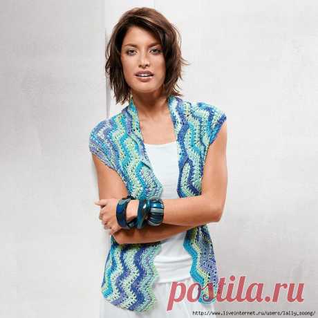 Жилет из меланжевой пряжи