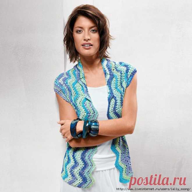 Жилет из меланжевой пряжи