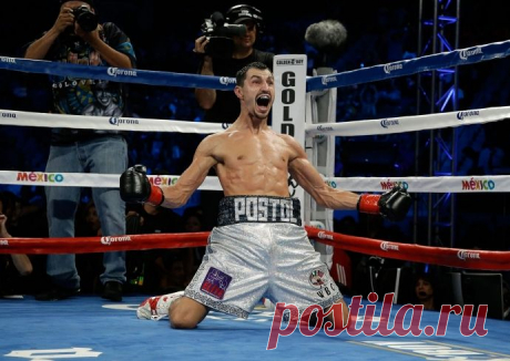Аллахвердиев бит Бронером, Постол завоевал пояс WBC