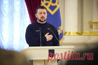 Приезд Зеленского в Запорожскую область назвали «самозванщиной». Председатель движения «Мы вместе с Россией» Владимир Рогов назвал самозванщиной приезд президента Украины Владимира Зеленского в подконтрольную Киеву часть Запорожской области. По словам главы движения, никто из местных жителей Зеленского «не звал и не ждал», его там ненавидят.