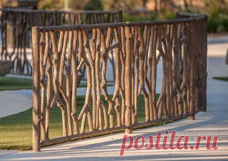 40 Unique Garden Fence Decoration Ideas (3) - CoachDecor.com