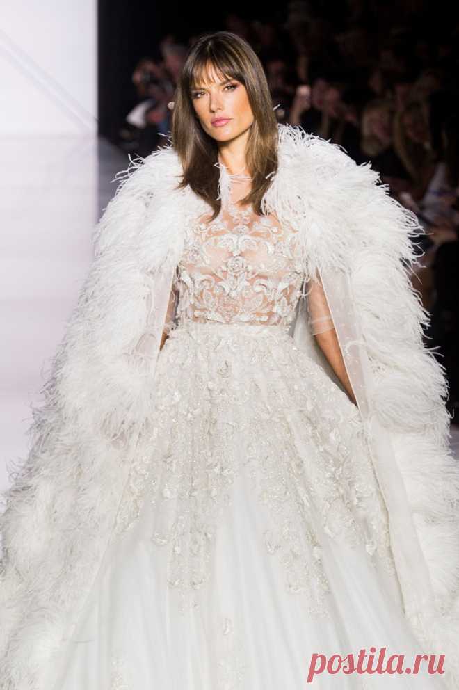 ПЛАТЬЕ HAUTE CUTURE НАСТОЛЬКО КРАСИВЫ, ЧТО ЛИШАЮТ ДАРА РЕЧИ