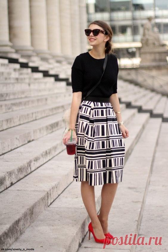 Look! Юбка с геометричным принтом в образах! — Модно / Nemodno