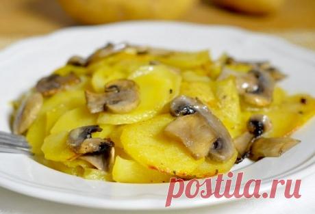 Постный картофель с грибами в духовке