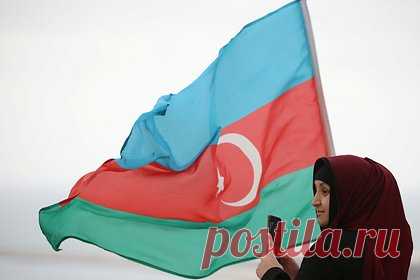 Азербайджан отправил на Украину электрооборудование. Азербайджан отправил на Украину гуманитарную помощь в виде электрооборудования. Автоколонна с первой частью из 45 силовых трансформаторов и 50 генераторов. Вторая партия гуманитарной помощи будет отравлена в ближайшие дни. По данным министерства, общая стоимость груза составляет более 1,4 миллиона манатов.