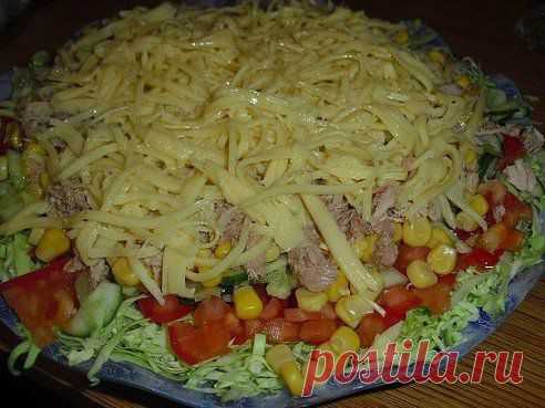 Салатик "Легкий"

Просто вкуснецкий салатик! Легкий, свежий, сочный, просто удивительный...