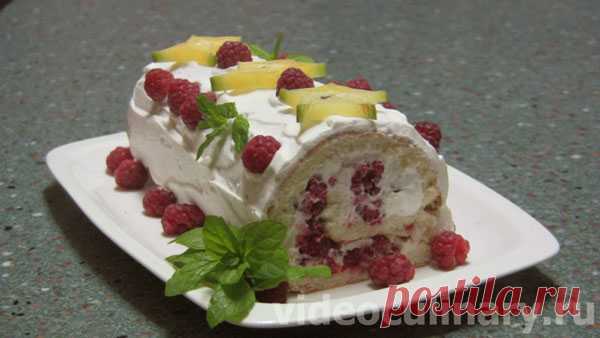 Бисквитный торт Фантазия – рецепт нежного и красивого рулета Бисквитный торт Фантазия – это Бисквитный торт-рулет с очень нежным кремом. Бисквитный торт Фантазия по рецепту Бабушки Эммы с подробным фото рецептом и видео