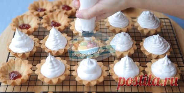 Пирожное «Корзиночка» с белковым кремом. Рецепт с пошаговыми фото