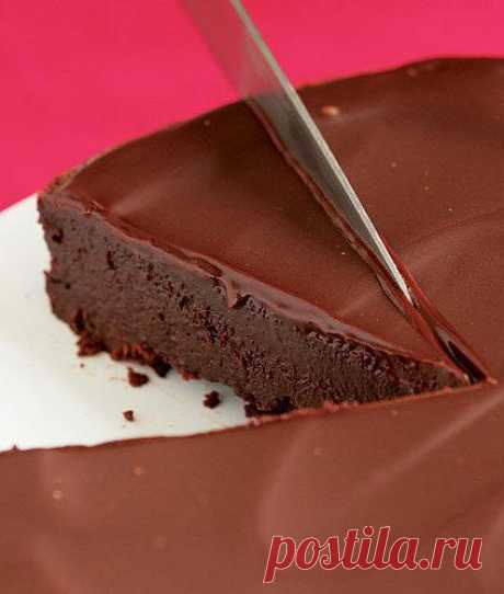 Flourless Chocolate Cake with Chocolate Glaze | What2Cook