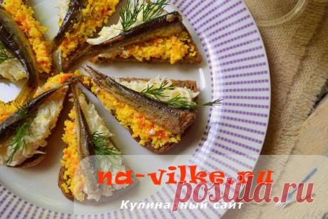 Гренки с чесноком и шпротами – рецепт вкусной закуски