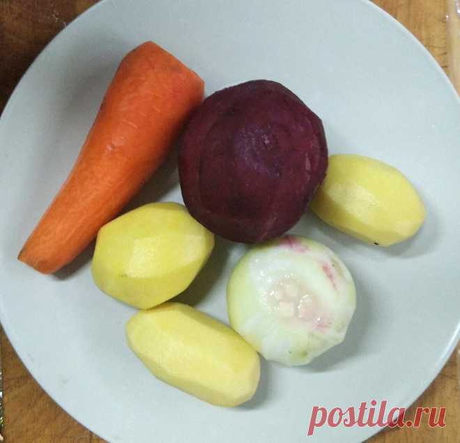 Постный борщ с грибами
Борщ люблю и с мясом. Но борщ с грибами — самый любимый. Особенно с белыми. В регионе, где я живу, белые грибы не водятся. Да и не белые тоже. Поэтому выручают подруги из грибных регионов. Собирают, сушат и балуют меня регулярно. Как пахнут сухие грибы!!! Это лучший запах в мире. Я сначала нанюхаюсь, а потом […]
Читай пост далее на сайте. Жми ⏫ссылку выше