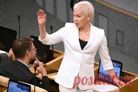 Названы возможные перемены при новом министре спорта. В Госдуме ждут изменений с приходом нового министра спорта, обозначила член Комитета Госдумы по физической культуре и спорту Рима Баталова. Вместе с главой думского комитета Дмитрием Свищевым они анонсировали в беседе с «Лентой.ру» нововведения, которые ожидаются при назначении на пост Михаила Дегтярева.