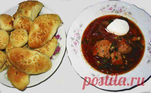 Борщ с «изюминкой» и с чесночными пирожками | Четыре вкуса