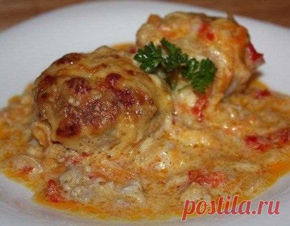 Очень простые и обалденно вкусные тефтели 

Ингредиенты: 300 гр. фарша 5 средних сырых картофелин 1 большая сырая морковка 1 яйцо 1 небольшая луковицасоль, перец по вкусу Приготовление: Картофель и морковь потереть на крупную терку, прибавить…