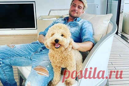 Николай Басков рассказал о требованиях к будущей жене. Российский певец Николай Басков признался, что мечтает встретить любовь, создать семью и завести детей. Исполнитель рассказал, какой должна быть его будущая супруга.По словам певца, он сам любит радовать близких, поэтому будучи в отношениях, он никогда не возвращался домой без цветов.