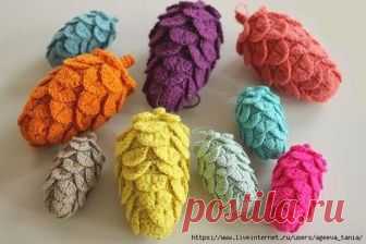 Разноцветные шишки крючком.
