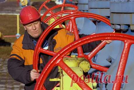 Поставки газа по трубопроводу «Ямал-Европа» снова прекратились. Прокачка газа по трубопроводу «Ямал-Европа» в ФРГ снова остановилась в субботу, 6 ноября — начался реверс в обратном направлении. Это следует из данных немецкого оператора Gascade. Поставки прекратились в период с 09:00 до 10:00 по московскому времени, после чего начался реверс из Германии в Польшу.