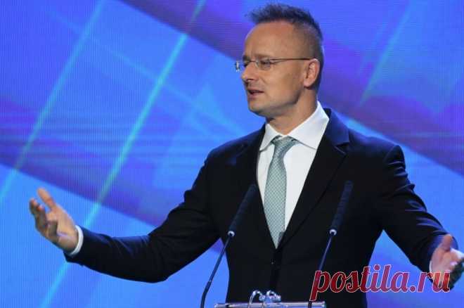 МИД Венгрии отказал Владимиру Зеленскому во встрече с Орбаном. Петер Сийярто сообщил, что ответ Киева на 11 требований Будапешта по поводу прав венгров Закарпатья неконструктивен