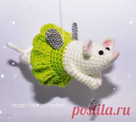 PDF Мышка Фея. FREE amigurumi crochet pattern. Бесплатный мастер-класс, схема и описание для вязания игрушки амигуруми крючком. Вяжем игрушки своими руками! Мышь, мышка, крыса, rat, ratte, мышонок rato, sıçan, mouse, maus, souris, myši, fare. #амигуруми #amigurumi #amigurumidoll #amigurumipattern #freepattern #freecrochetpatterns #crochetpattern #crochetdoll #crochettutorial #patternsforcrochet #вязание #вязаниекрючком #handmadedoll #рукоделие #ручнаяработа #pattern #tutorial #häkeln #amigurumis