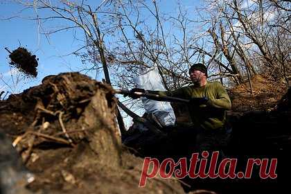 В Харьковской области заявили об уничтожении коммуникаций бойцами ВСУ. Бойцы Вооруженных сил Украины (ВСУ) уничтожают подземные коммуникации в Харьковской области, роя траншеи, чтобы создать оборонительные укрепления в населенных пунктах региона. Об этом заявил глава администрации области Виталий Ганчев. Он подчеркнул, что ситуация на харьковском направлении под контролем российских сил.