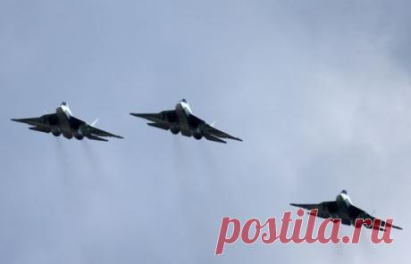 Истребители Т-50
Источник: ИТАР-ТАСС/Марина Лысцева
A trio of T-50, Russian new generation fighter