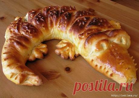 Монастырская постная рыбная кулебяка "Крокодильчик".