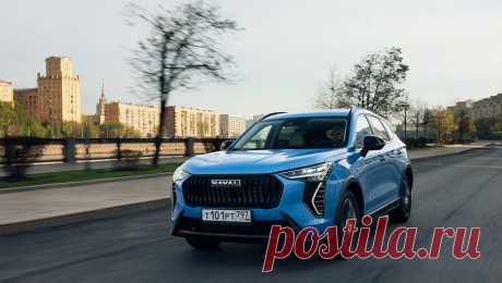 Тест-драйв Haval Jolion: он прет как Renault Duster, они колдовали с Халдексом?. Обычно рестайлинг не привносит в техвооружение автомобиля существенные изменения, но не в случае с кроссовером Haval Jolion. Если дорестайлинговая машина была типичным паркетником, на котором страшно съезжать с обочины, то с обновлением Haval Jolion стал лучше ездить по скользкой поверхности. Подробнее, — в обзоре &quot;Газеты.Ru&quot;.