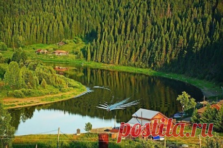 ВОТ ОНА ,ЛЕПОТА РУССКАЯ !!!! 
это река Чусовая,посёлок Кын,Пермский край.