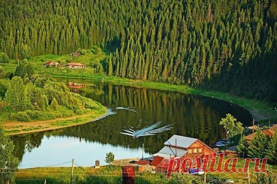 ВОТ ОНА ,ЛЕПОТА РУССКАЯ !!!! 
это река Чусовая,посёлок Кын,Пермский край.