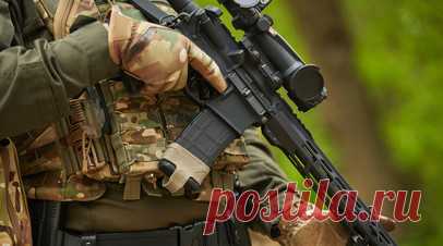 Пенсионерка: боец ВСУ расстреливал машины с гражданскими в Курской области. Боец ВСУ целенаправленно расстреливал машины с гражданскими, которые выезжали из курского приграничья. Об этом военкору RT Валентину Горшенину рассказала Галина Дмитриевна, которая вместе с супругом и соседями уезжала из Казачьей Локни. Читать далее