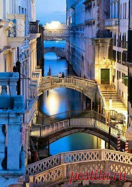 Пользователь Italy with Maria сохранил этот пин на доску «Venice-Italy-Veneto.com ».  https://www.venice-italy-veneto.com/#BOOKING   |  Pinterest
