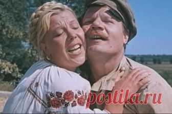 МИХАИЛ ПУГОВКИН - Знаменитый советский и российский актер театра и кино
(13 июля 1923 — 25 июля 2008)...К 95-летию со Дня рождения...
Михаил Иванович Пуговкин родился 13 июля 1923 года в селе Рамешки Чухломского района Ярославской области. В 1936 году семья Пуговкиных переехала в Москву. Там Михаил Пуговкин посещал драматический кружок в клубе им. Каляева.