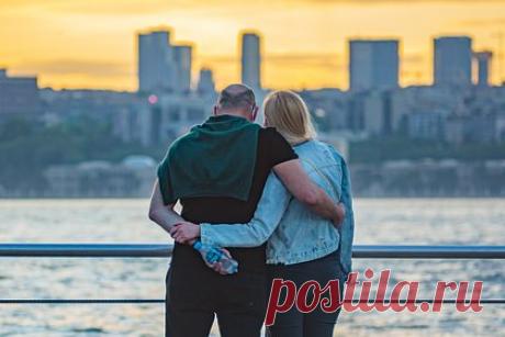 Определен размер зарплаты для аренды квартиры в центре Стамбула. Для аренды квартиры в центре таких турецких городов, как Стамбул, Измир и Анкара, необходимо получать около двух-трех тысяч долларов. К таким выводам пришли аналитики центра TSKB Gayrimenkul Değerleme. Для аренды квартиры в стамбульских районах Фатих и Бейоглу нужно получать в месяц более двух тысяч долларов.