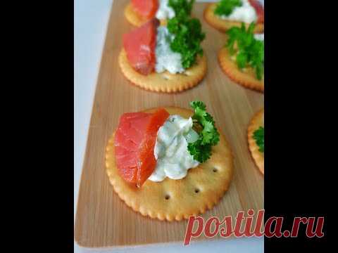 Бутерброды с рыбой на крекере