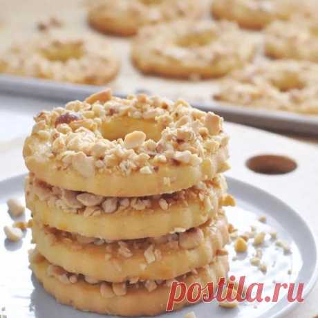 Photo by ТОРТЫ | ВЫПЕЧКА | РЕЦЕПТЫ on February 01, 2022. May be an image of dessert and indoor.