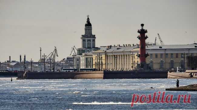 В Петербурге поменяли плакат с ошибкой в имени вице-адмирала Макарова