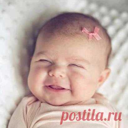 Только в детстве можно быть лысой, беззубой и при этом оставаться красавицей!