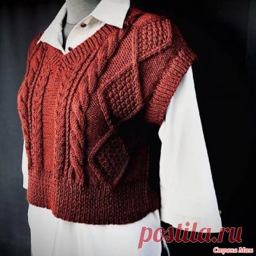 Эффектный Жилет автор @oxana.knits. Спицы. Размер 46-48 (размер может регулироваться путём изменения количества крайних изнаночных петель). Длина изделия-52 см., ширина-48 см.  Описание дано для пряжи толщиной 200 м/100гр. Спицы-3.0.
