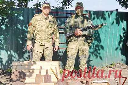Росгвардейцы во время разминирования нашли личные вещи немецкого солдата. В Донецкой народной республике (ДНР) росгвардейцы во время разминирования местности обнаружили личный опознавательный знак, оружие, элементы обмундирования, бытовые предметы и знаки отличия военнослужащего вермахта. Военные собираются передать находки местным школам и краеведческим музеям.