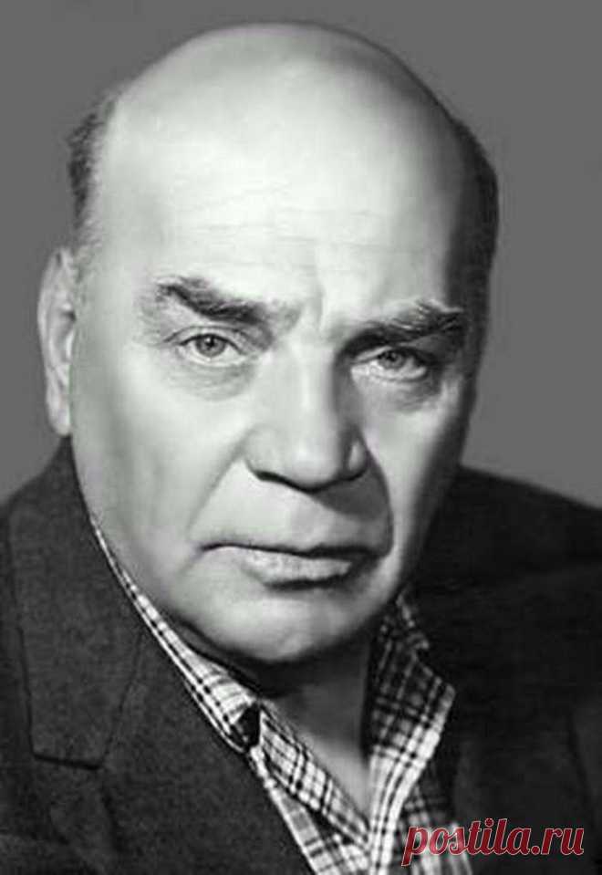 Алексей Грибов