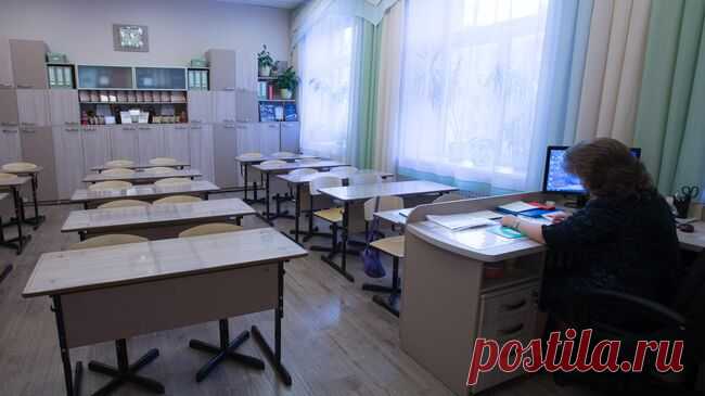 В Госдуме предложили закрепить право молодых педагогов на подъемные