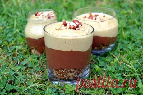 Chocolate Avocado Mousse with Salted Caramel - Nest and Glow This chocolate avocado mousse with a salted caramel topping and biscuit base could not be more simple to make. Full of healthy fats and no refined sugar.