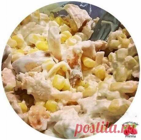 5 вариантов фитнес-салатов с куриной грудкой
 
1. Куриная грудка + кукуруза + натуральный йогурт  
2. Куриная грудка + авокадо + огурец + яблоко + йогурт  
3. Куриная грудка + сладкий перец + огурец + капуста + маринованные опята  
4. Куриная грудка + яблоко + огурец + апельсин + йогурт   
5. Куриная грудка + свекла + грецкий орех + яйца + сыр